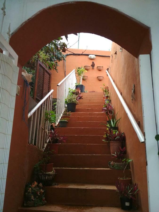 Residencia Los Conejos - Bike & Motorbike Las Palmas / Gran Canaria Exterior foto